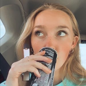 Meet your Posher, Bailey